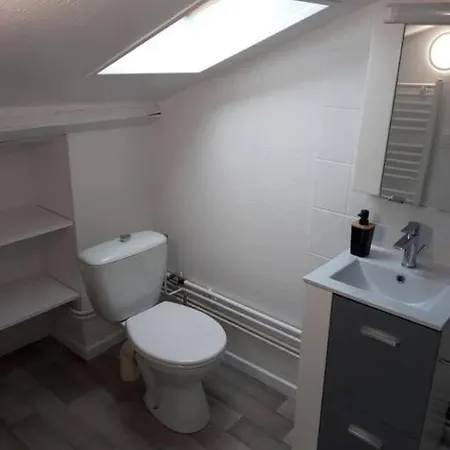 Du College Apartment Toul